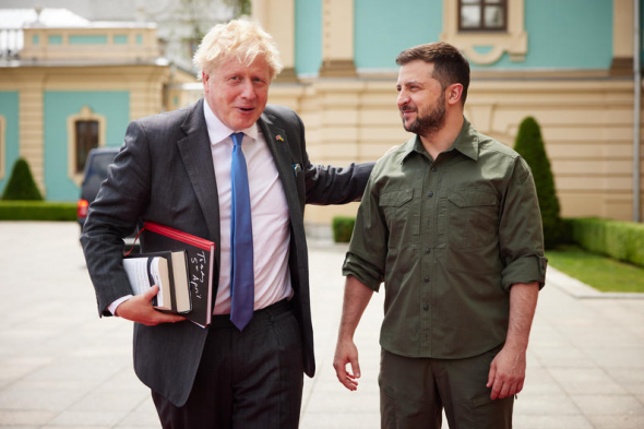 Oficialii ruși sancționați de guvernul lui Boris Johnson jubilează: „Clovnul prost pleacă”